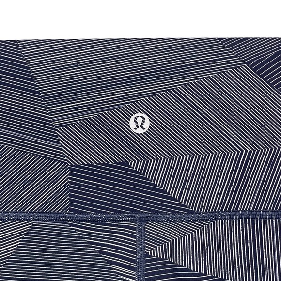 Lululemon Wunder Under Crop Leggings Womens 6 High Rise Printed Pull On Luxtreme - Picture 6 of 8
